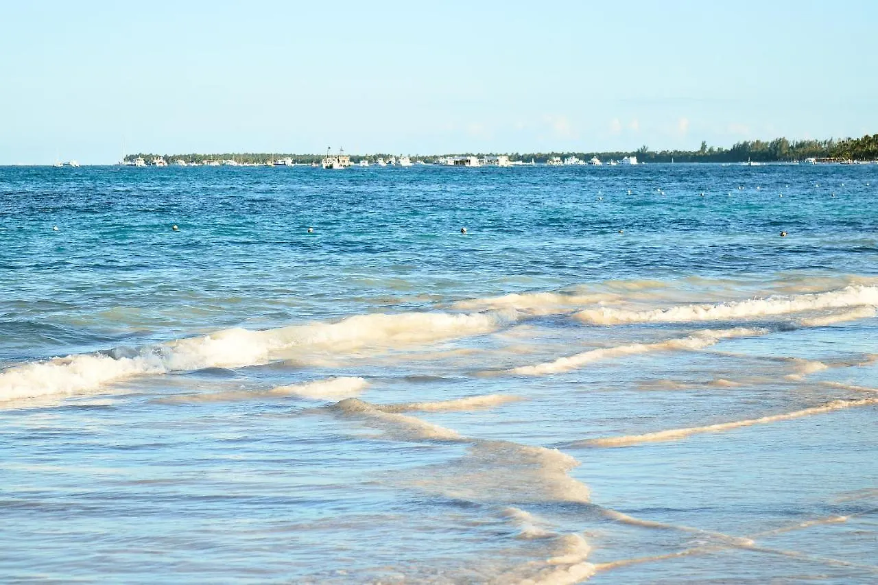 Flor Del Mar Condo Punta Cana Beachfront Aparthotel